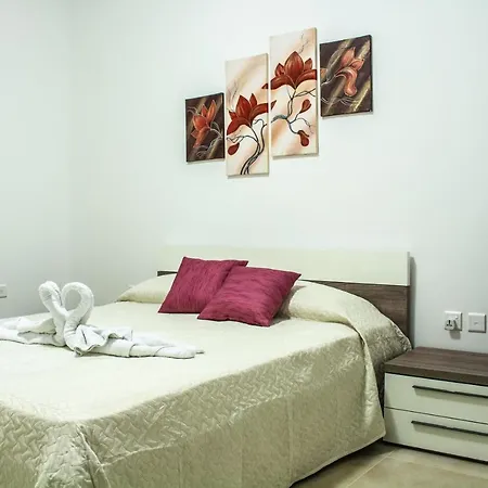 Montville アパート *